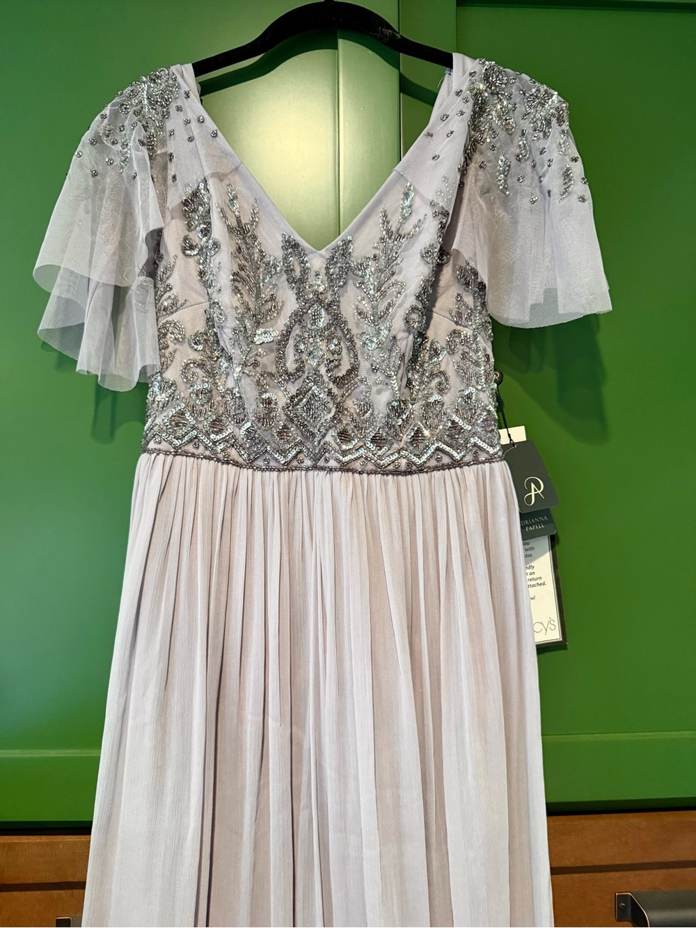 Adrianna Papell Embellished beaded V-Neck Evening Dress in Light lavender BNWT